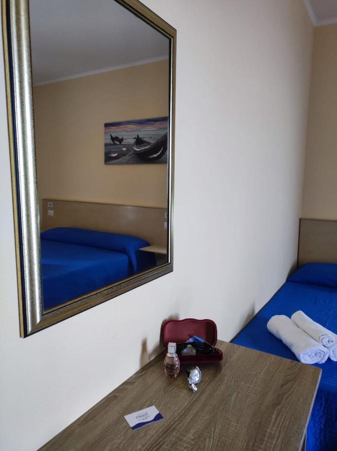 Hotel Tropeacharmet Parking Free Exterior foto